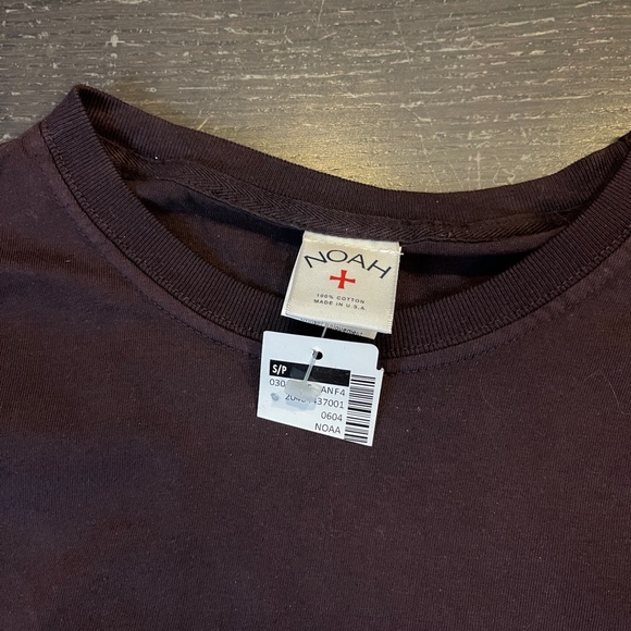 BNWT NOAH SOHO NYC Dark Deep Purple Small long sleeve Shirt - Picture 2 of 8